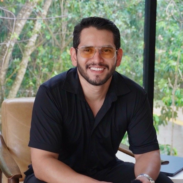 Roberto Reyes